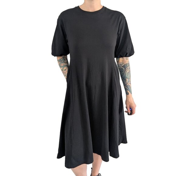 Uniqlo Puff Sleeve T-Shirt Dress with Pockets Black | 2 - Picture 1 of 6